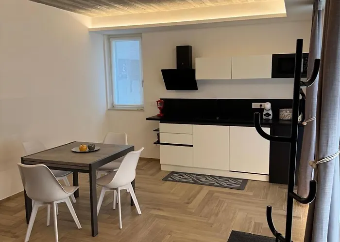 Incentro - Nocleg ze śniadaniem Pontecagnano