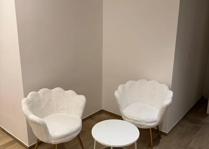 Incentro - Nocleg ze śniadaniem